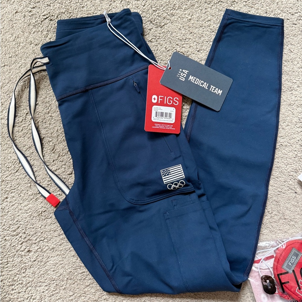 TEAM USA FIGS WOMENS SCRUB LEGGING SMALL